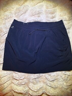 Columbia black Active Mini Skort with Utility Pockets